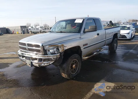 1999 Dodge Ram 2500 St z USA, uszkodzony, nr VIN 1B7KF2360XJ605756